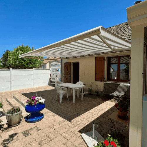 Store Banne déployé - Ascoux