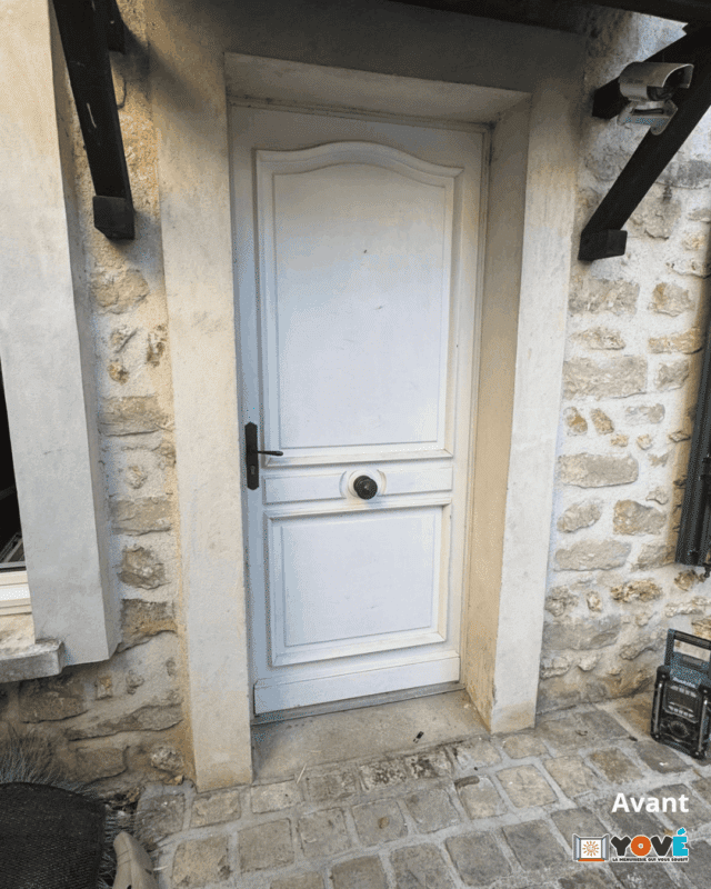 Porte entrée avant 