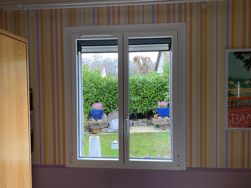 Fenêtre aluminium K•Line posée sans dégât lors d’une dépose totale