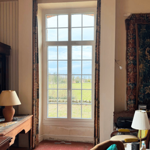 Menuiserie PVC Oknoplast Koncept posée en rénovation pour meilleure isolation thermique